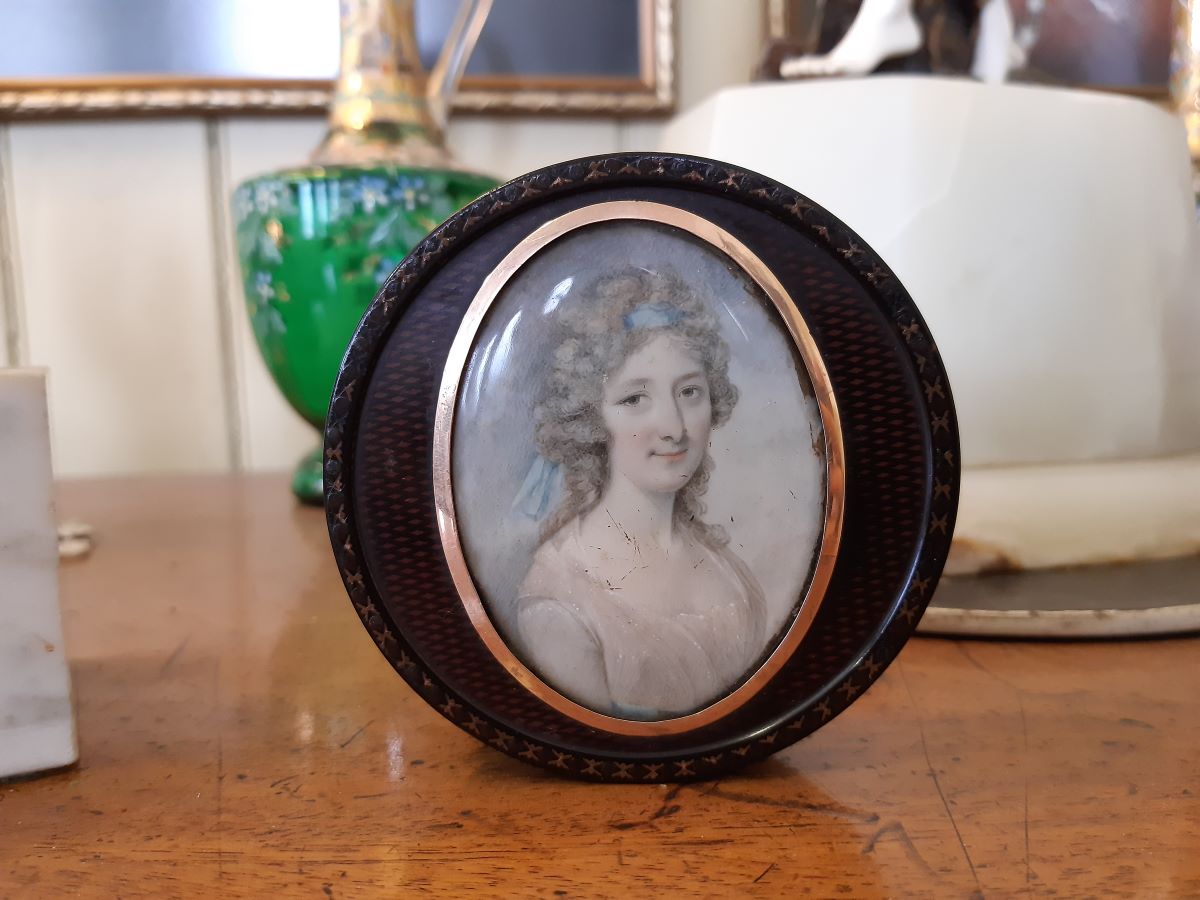 Early 19th century lacquer box inset watercolour on ivory